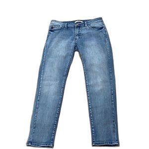 Kancan Estilo Slim-Leg Light Wash Stretch Jeans - Size 13/30 - EUC